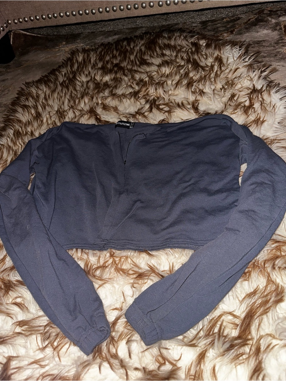 PrettyLittleThing Navy Blue Long Sleeve Crop Top